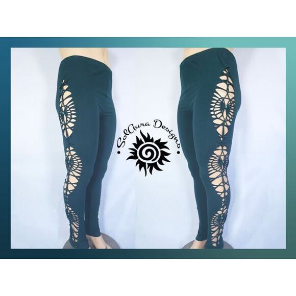 EMERALD VINES - 3XL - Leggings - Deep Green with Cute Side Cuts - Picture 2 of 7